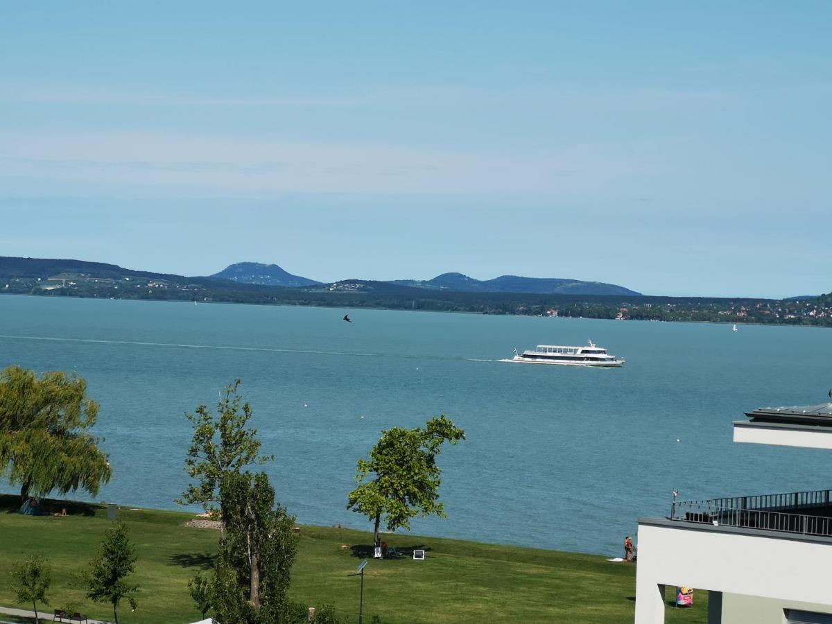 Silver Gray Appartment Balatonlelle Exterior photo