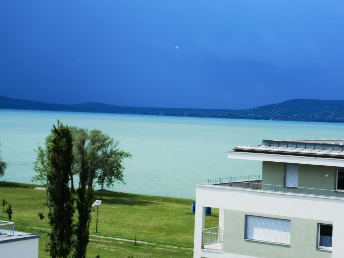 Silver Gray Appartment Balatonlelle Exterior photo
